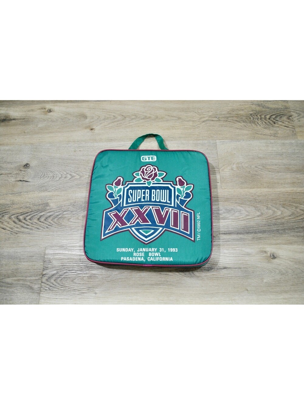 Vintage Super Bowl XXVII 1993 Rose Bowl NFL Football 90s Cushion Seat Souvenir
